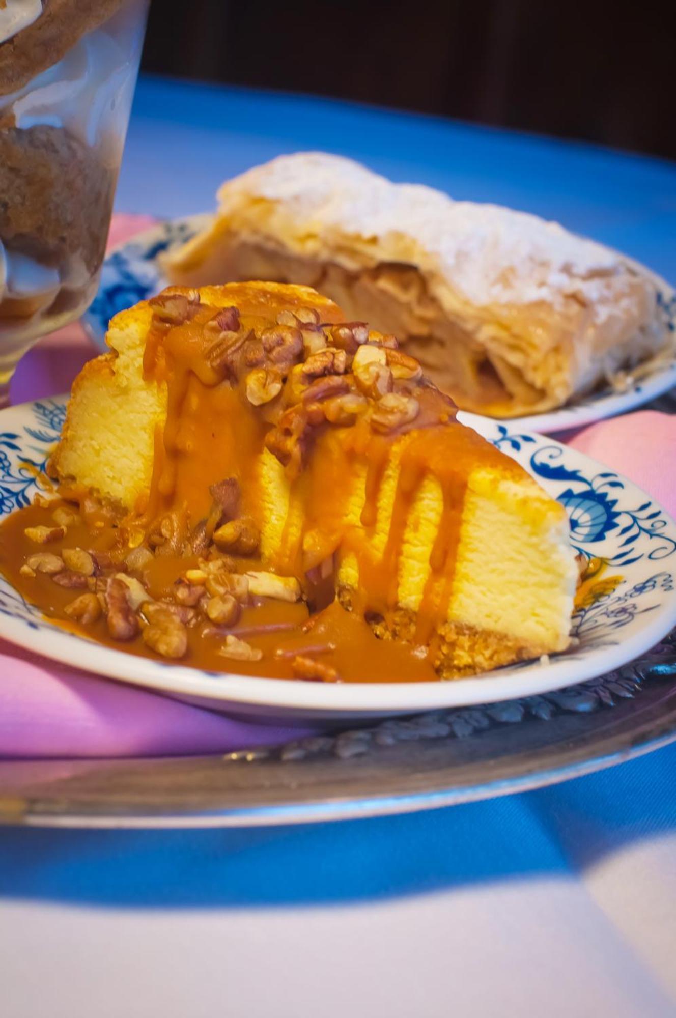 Bavarian Inn Motel & Restaurant 尤里卡斯普林斯 外观 照片